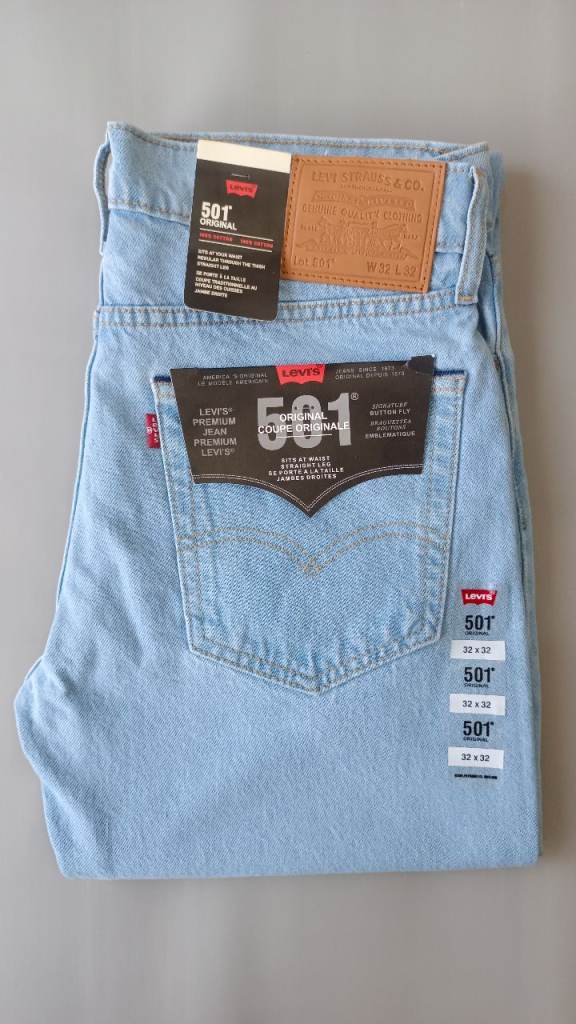 New Levi's 501 Light Blue Jeans – W32 L32