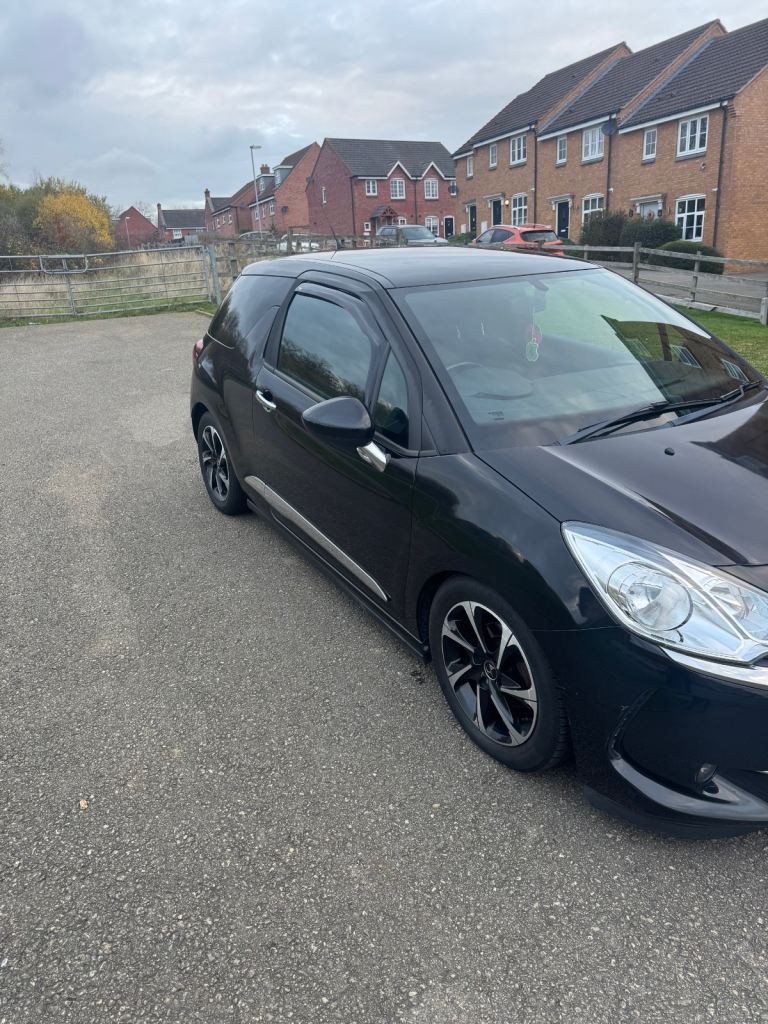 DS, DS 3, Hatchback, 2016, Manual, 1560 (cc), 3 doors