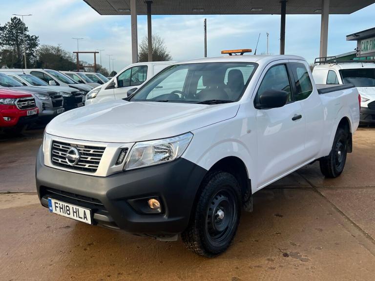 2018 Nissan Navara 2.3 dCi Visia King Pickup Extended Cab 4dr Diesel Manual 4WD Euro 6 (s/s) ( Pi...