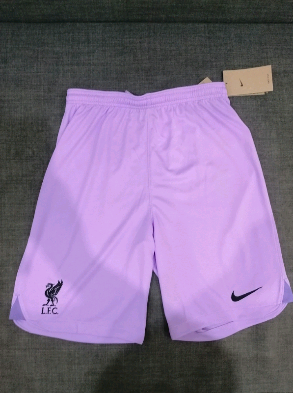 Kids Brand new Nike Liverpool FC shorts with tags BNWT size youth XL