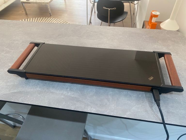 Sallon Electric Warming plate.