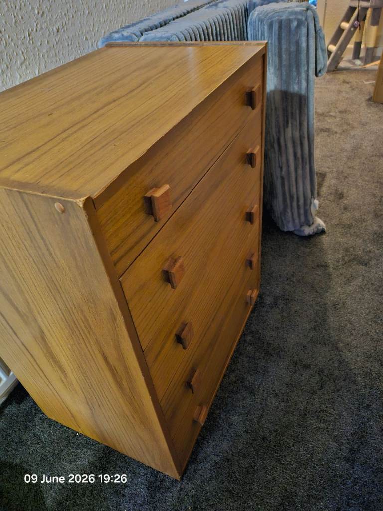 Free chest of drawers