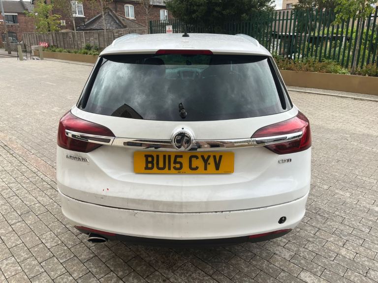 Vauxhall, INSIGNIA, Estate, 2015, Manual, 1956 (cc), 5 doors