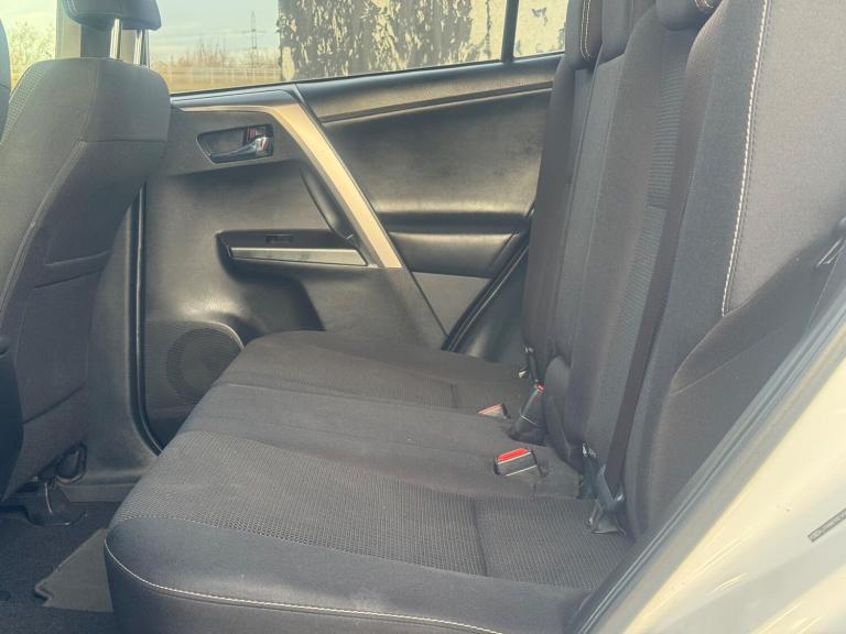 2017 Toyota RAV4 2.0 D-4D Business Edition TSS 5dr 2WD ESTATE DIESEL Manual