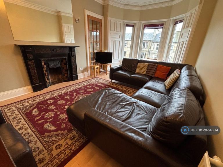 5 bedroom flat in East New Town, Edinburgh, EH7 (5 bed) (#2834804)