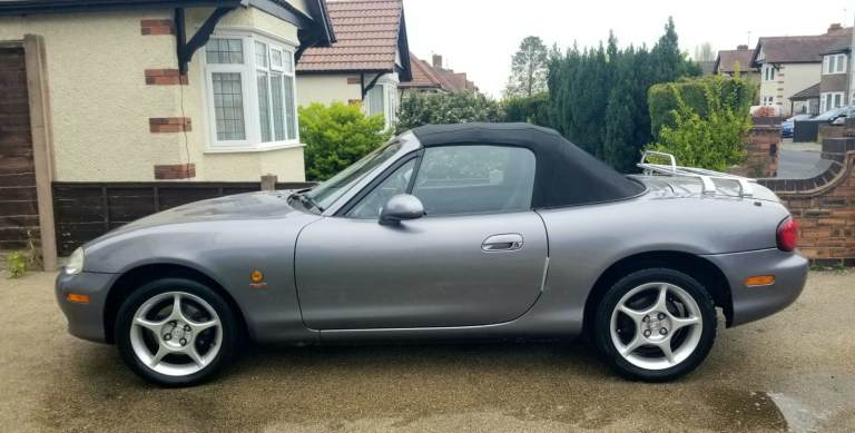 Mazda MX-5 Ikon. 2005. Low Miles.