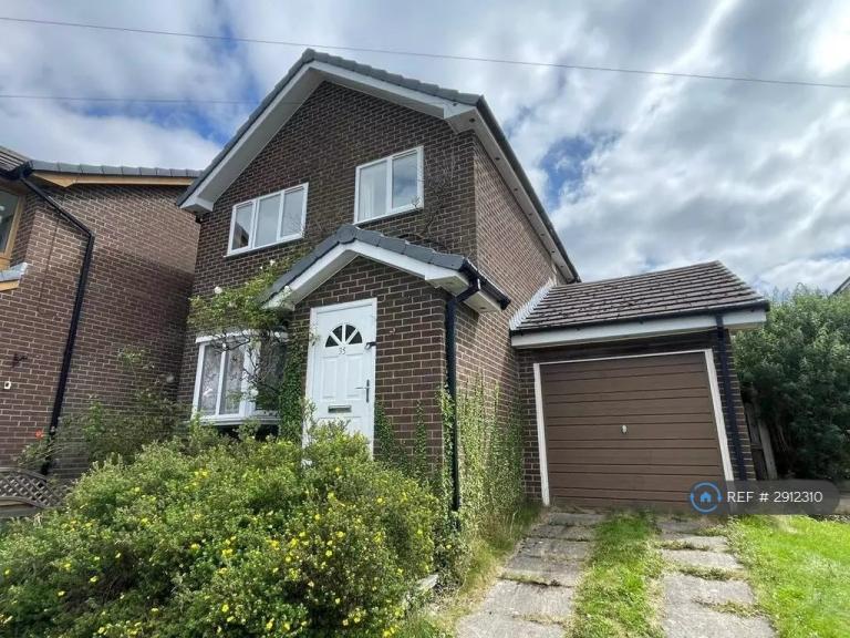 3 bedroom house in Lodge Bank, Glossop, SK13 (3 bed) (#2912310)