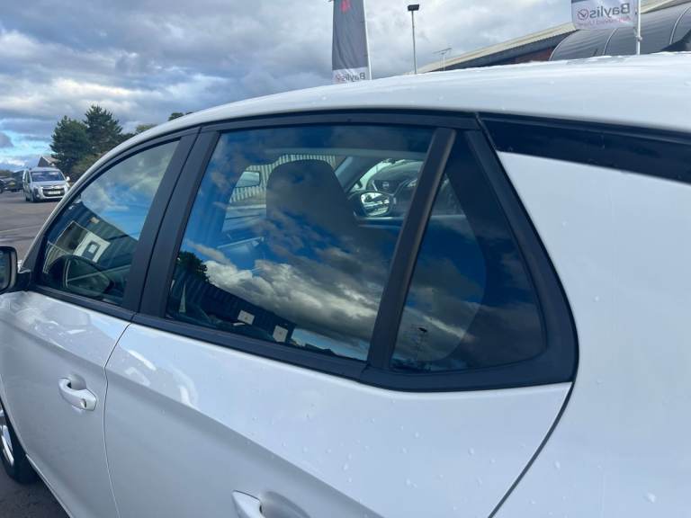 2021 Vauxhall Corsa Corsa 1.2 Se 5 door Hatchback Petrol Manual