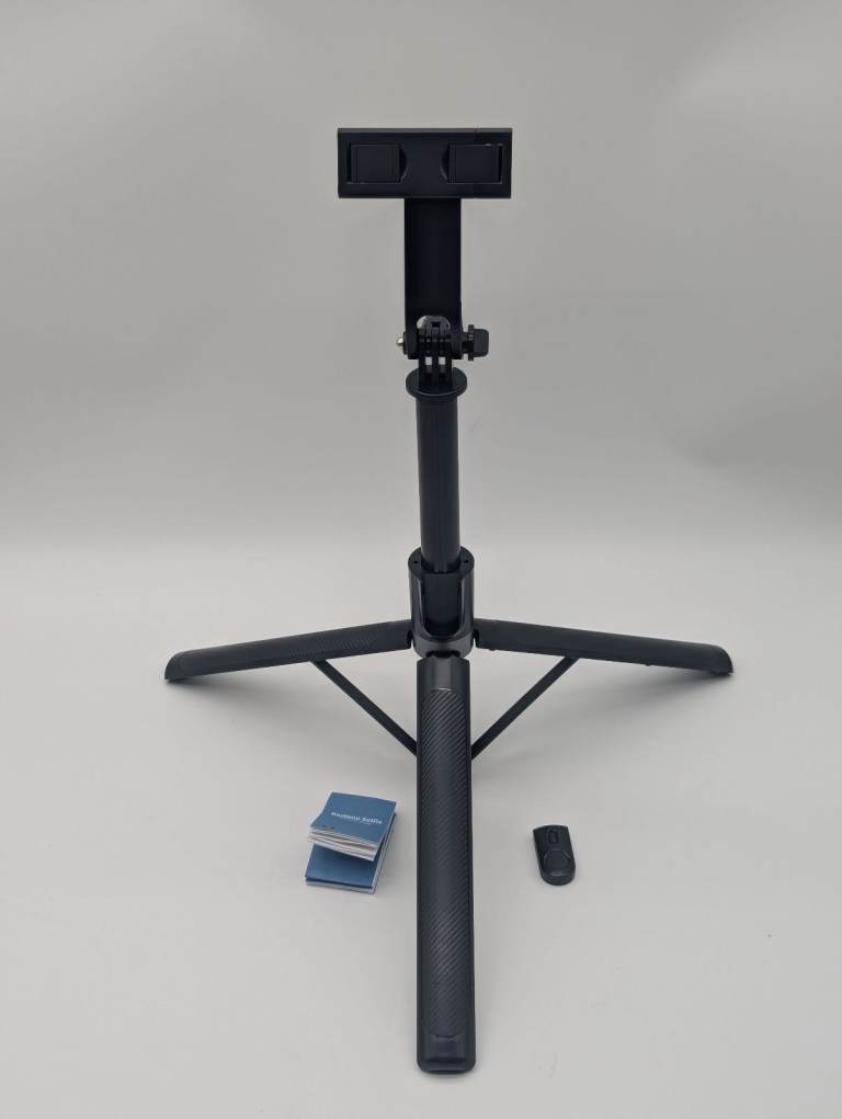 HUIROOPLE Live Broadcast Selfie Stick Tripod Stand