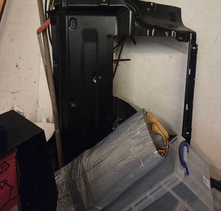 STEEL DRAWERS AND RACKING