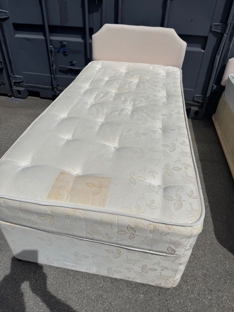 Divan Single Bed and Mattress 