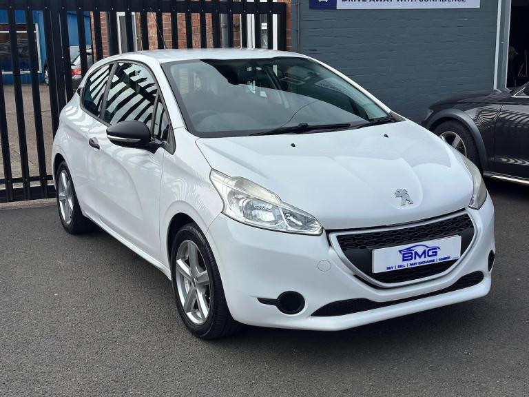  Peugeot 208 1.0 VTi Access Euro 5 3dr Petrol Manual