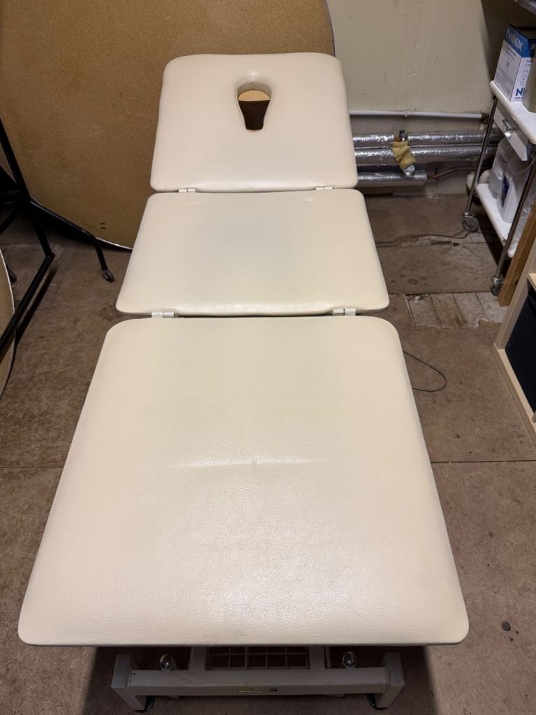 Electric Treatment Couch
