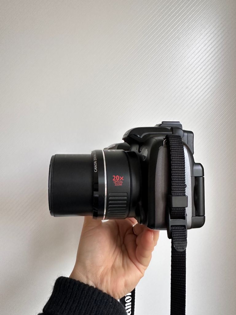 Canon PowerShot SX10 IS – Near New Condition 