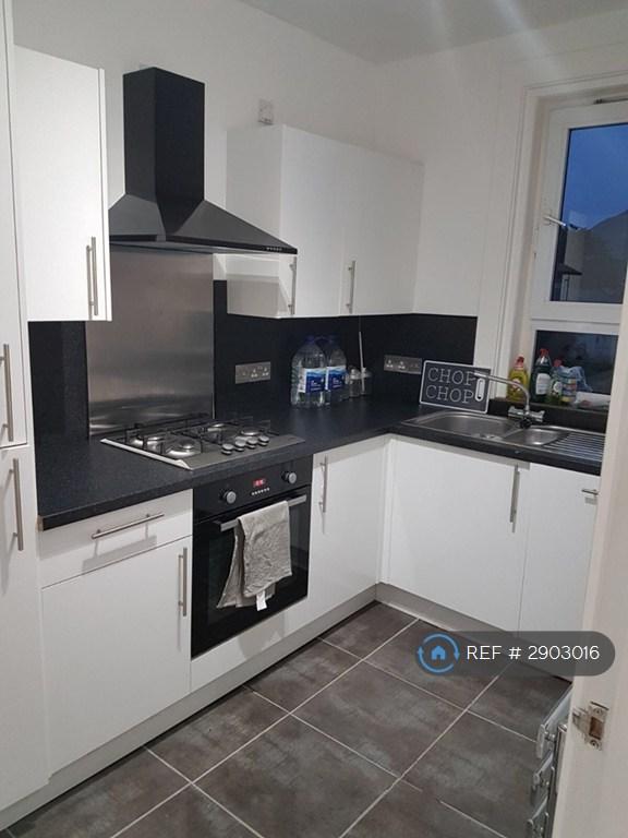 2 bedroom flat in Prestonfield, Edinburgh, EH16 (2 bed) (#2903016)