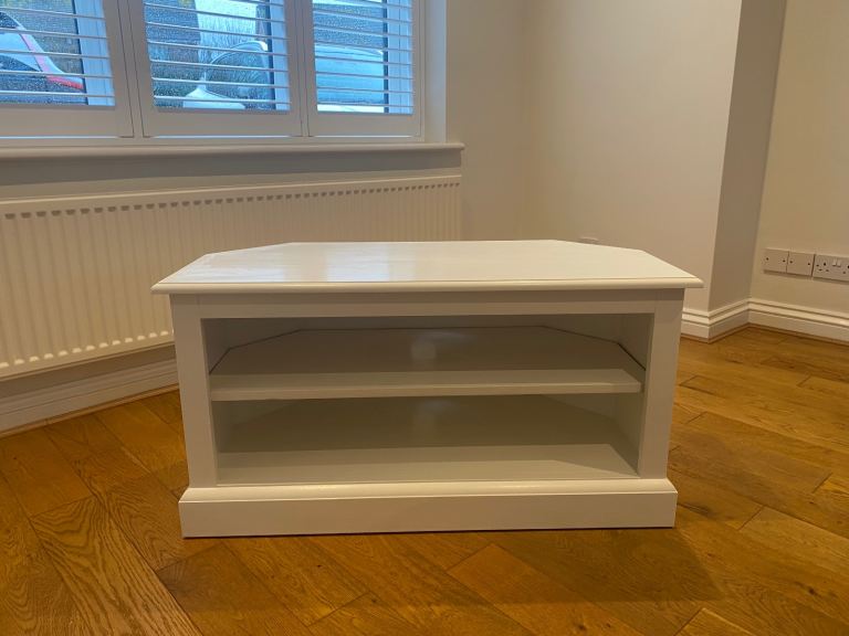 Cotswold company tv stand 