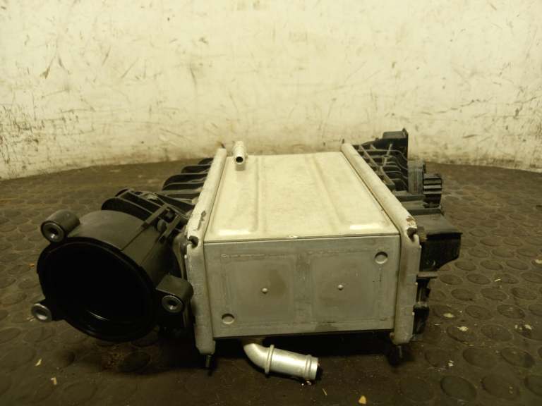 Volvo Xc60 Intercooler 2017-2026 2.0l D420t8a Mhev 8641466