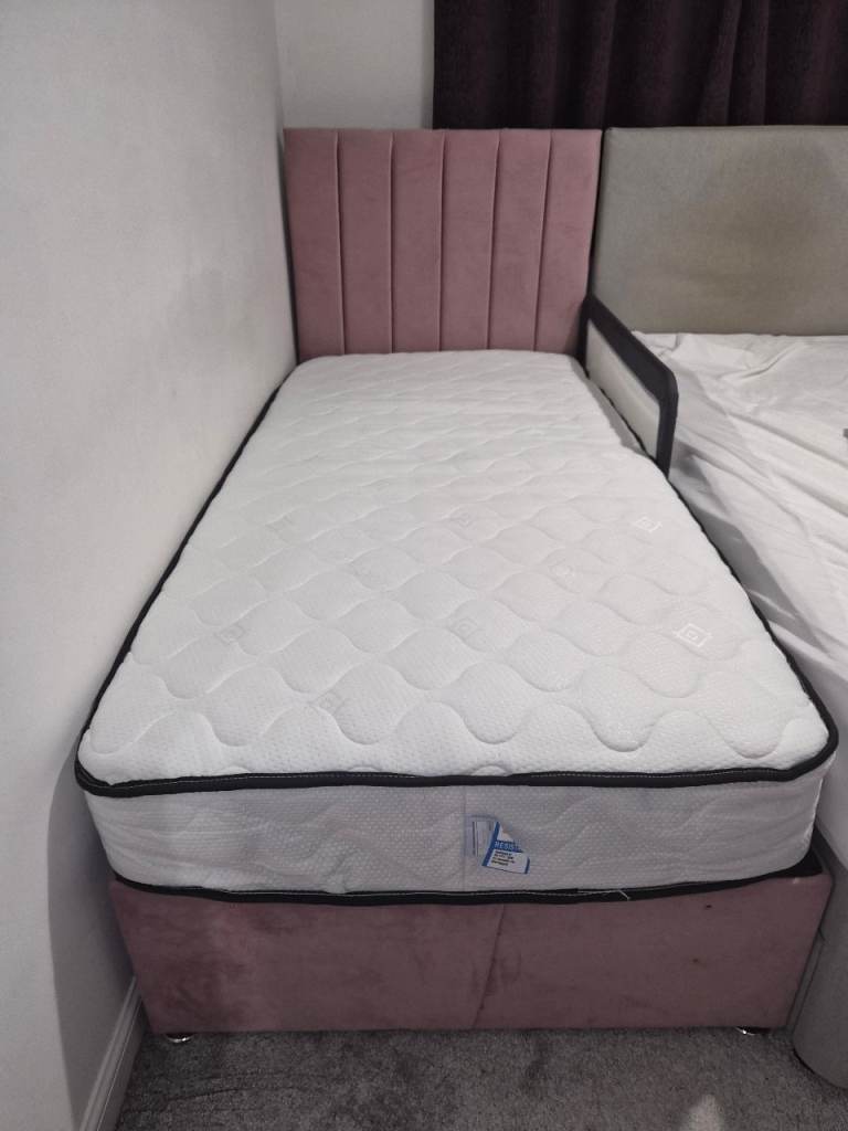 Single bed with mattress