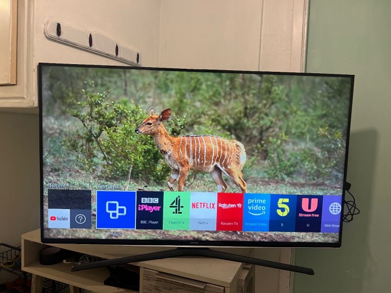 ☑️ Samsung 50 Inch HD Smart tv