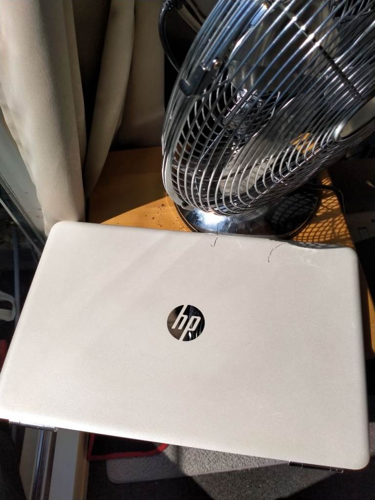 HP Laptop – White, HP Pavilion 15-au072na in Good Condition.