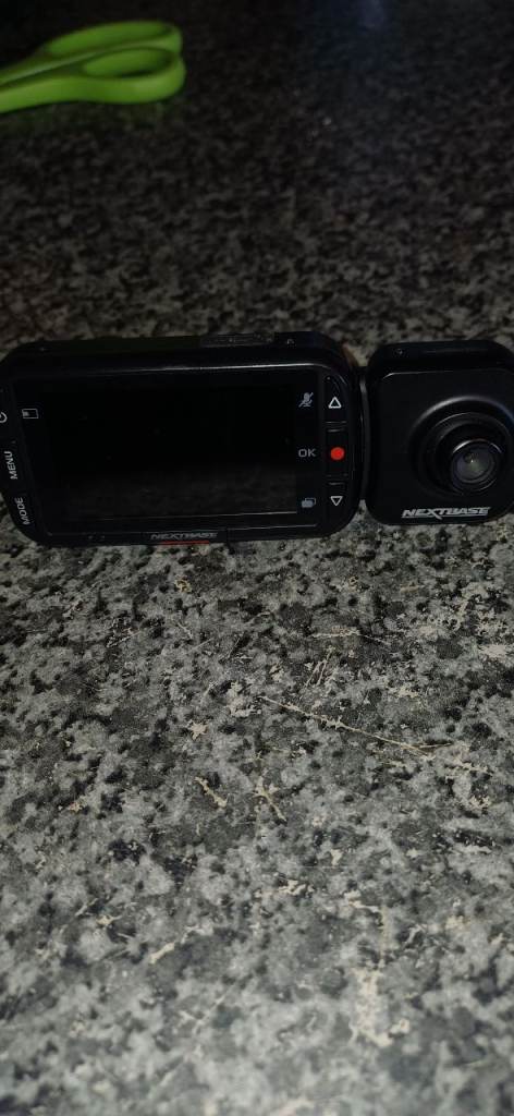 Nextbase dashcam with rear cam missing clip