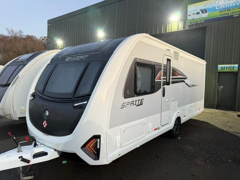 2025 SWIFT SPRITE EXCLUSIVE MAJOR 4SB - 4 BERTH CARAVAN