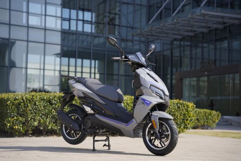 BRAND NEW MGB CRUISE 125 125cc LEARNER LEGAL MOPED SCOOTER- NATIONWIDE DELIVERY-