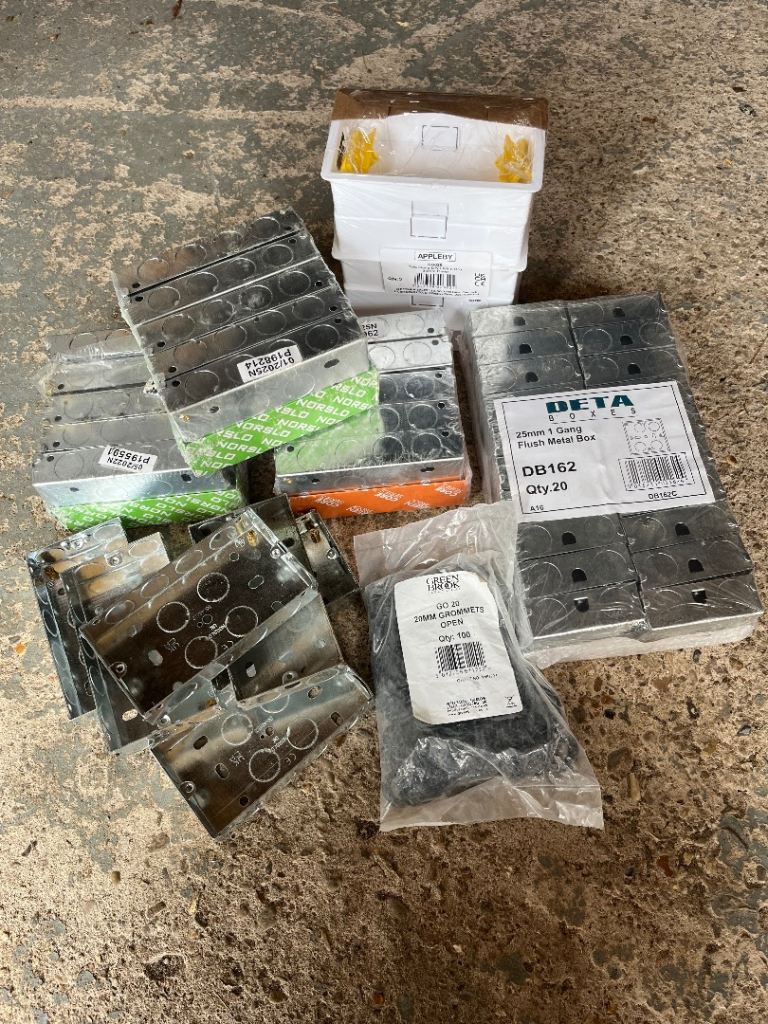 Electrical sockets & switches metal 1 & 2 Gang chopin boxes With Grommets × 46