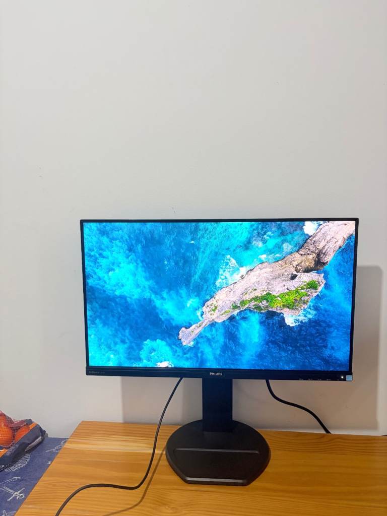 Philips 24-inch Monitor with HDMI, USB, VGA, DVI