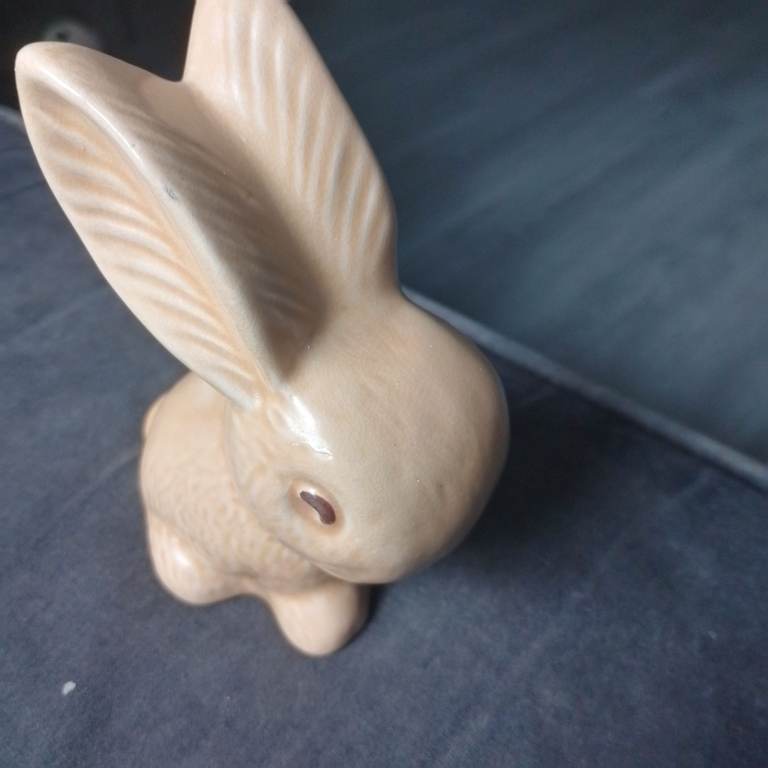 Cute sylvac bunny date 1936