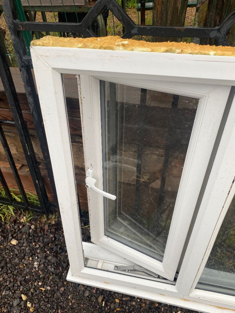 UPVC WINDOW WITH SILL £75 