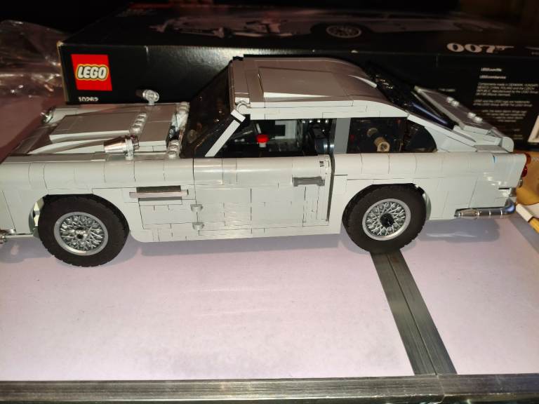 Lego 10262 James bond Aston Martin db5