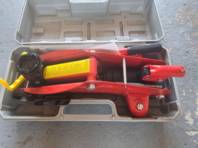 2 Ton Trolley Jack NEW
