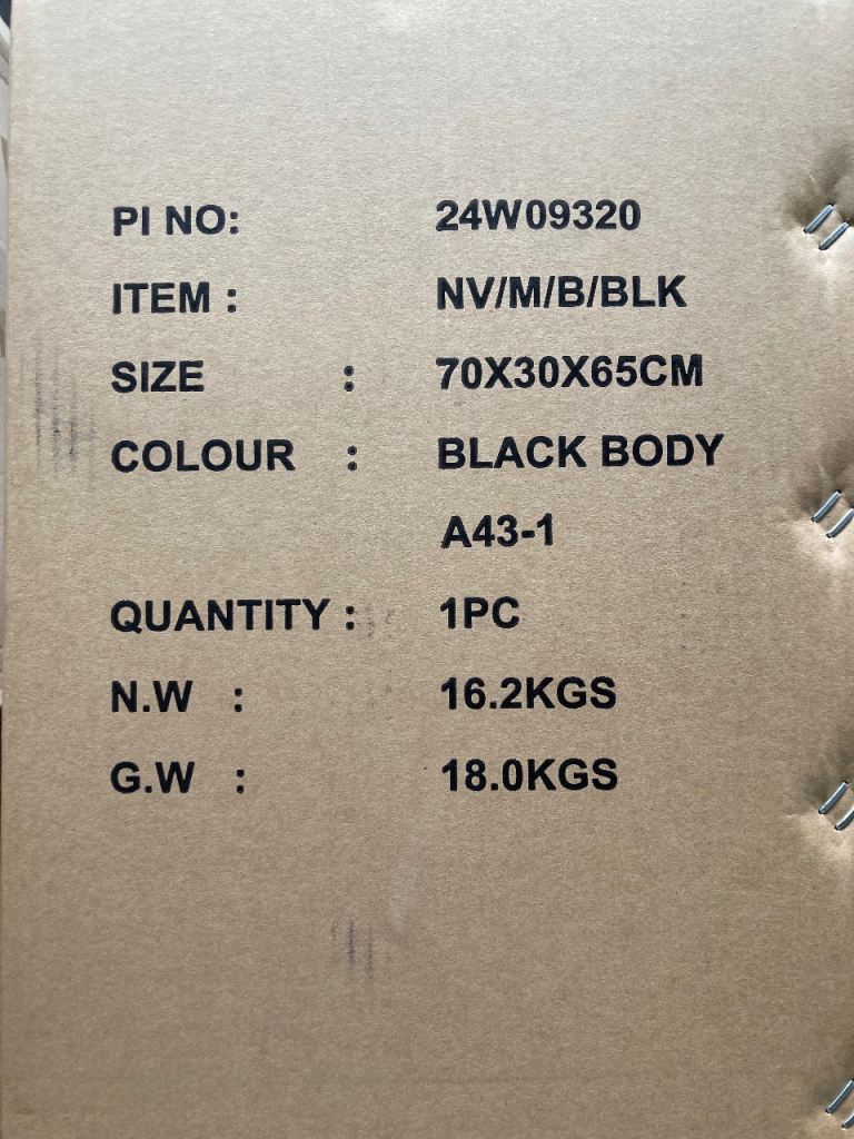 NV Chair NV/M/B/BLK Black mesh office chair Brand new in box