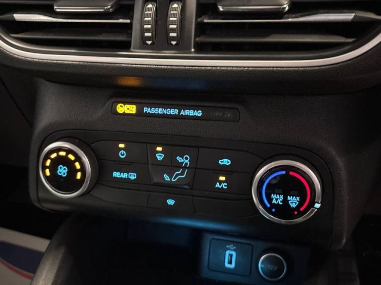 2019 19 FORD FOCUS 1.5 ECOBLUE ZETEC HATCHBACK 5DR DIESEL MANUAL EURO 6 (S/S) (1