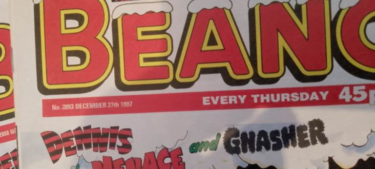 209 VINTAGE COPIES OF THE BEANO 