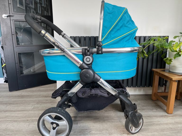 Now £70 - I candy peach blue turquoise + adapters