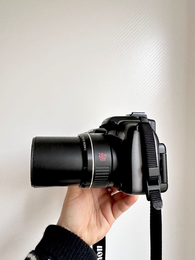 Canon PowerShot SX10 IS – Near New Condition 