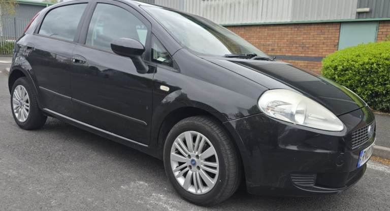 Fiat punto 1.2 5dr  Skoda fabia  Ford Volkswagen toyota nissan honda hyundai renault peugeot 