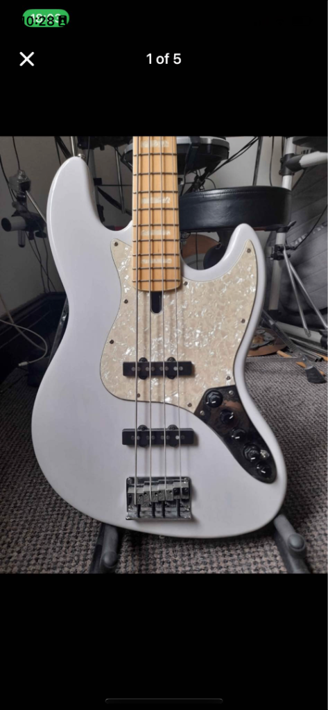 Sire V7 4 String Bass (2017 - First Version)