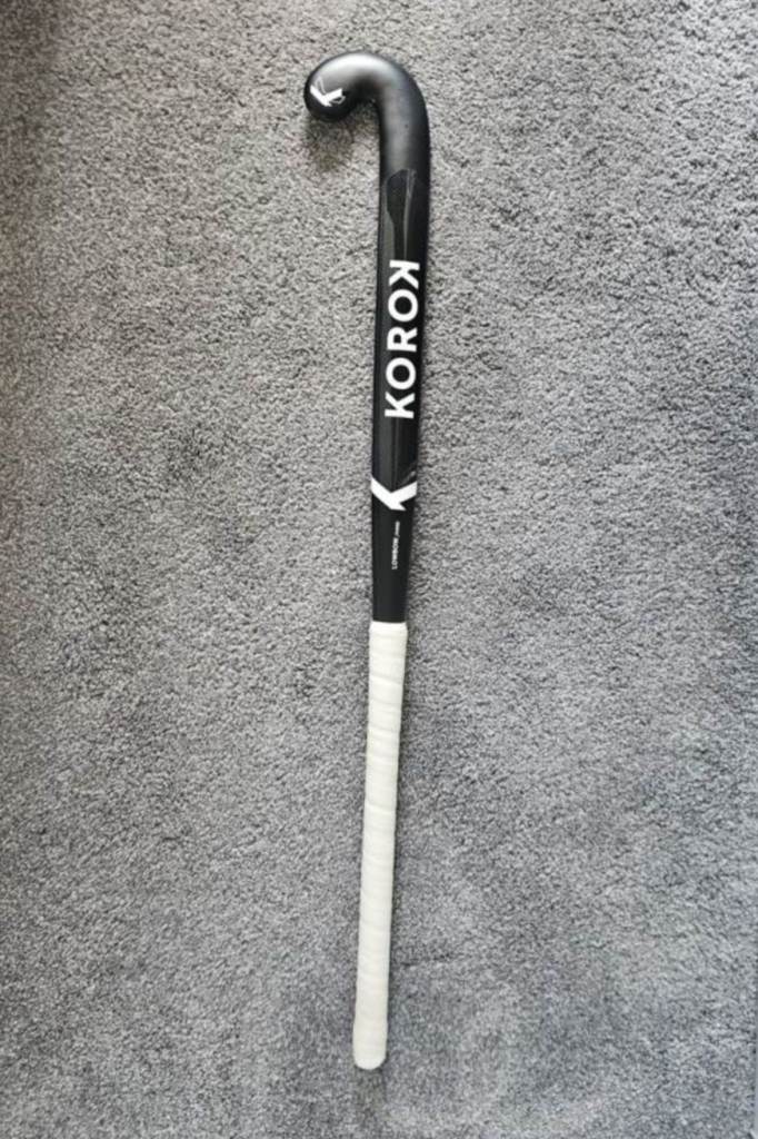 Korox Hockey Stick and Slazenger Shin Pads Bundle
