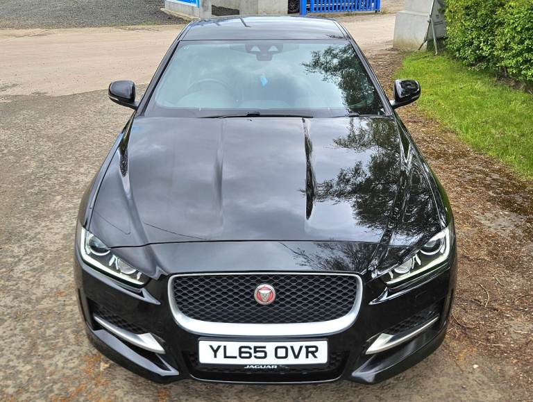2016 Jaguar XE R-Sport 