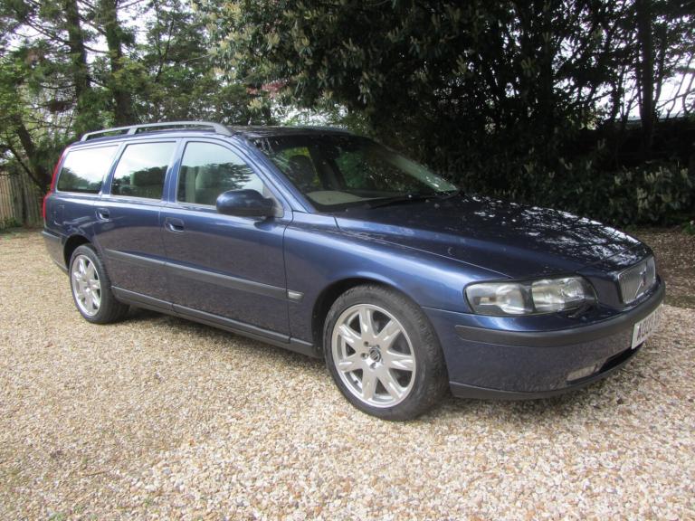 2003 Volvo V70 2.4cc. 'SE' (170) Automatic ESTATE Petrol Automatic