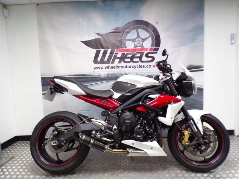 2013 TRIUMPH STREET TRIPLE 675 R 