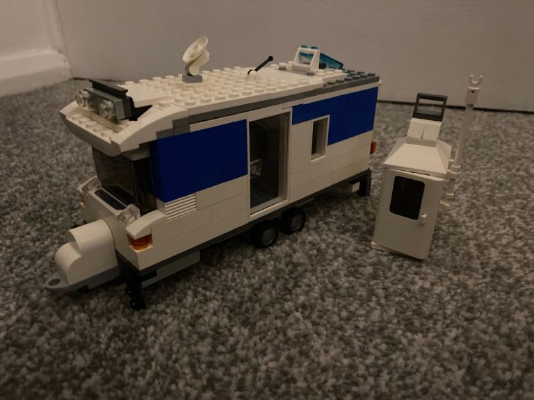 Lego caravan