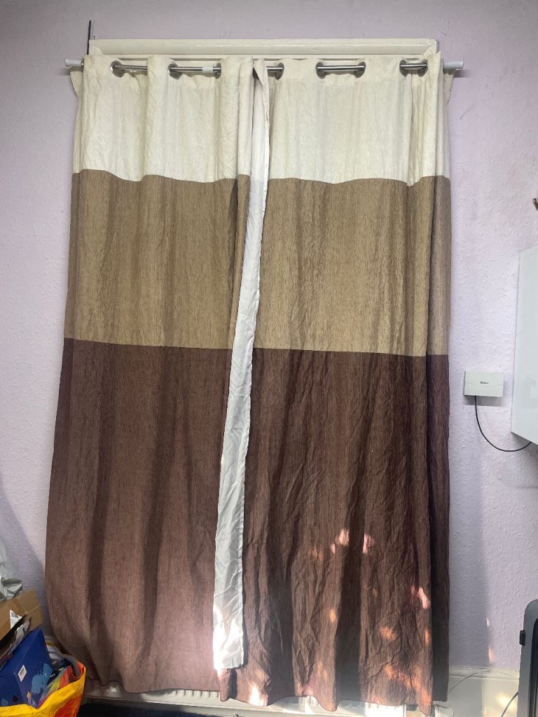 Multicoloured Eyelet Curtains – Good Condition