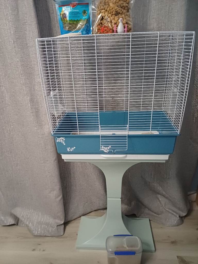 Ferplast Budgie cage and stand