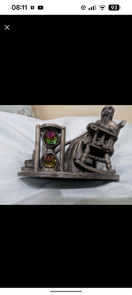 Myth and magic - Old Father Time, lovely detail has 2 lovely sparkly Swarovski crystals. £10 😊