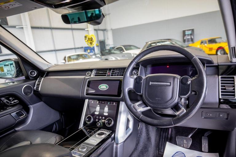 2019 Land Rover Range Rover 4.4 SDV8 Vogue 4dr Auto ESTATE DIESEL Automatic