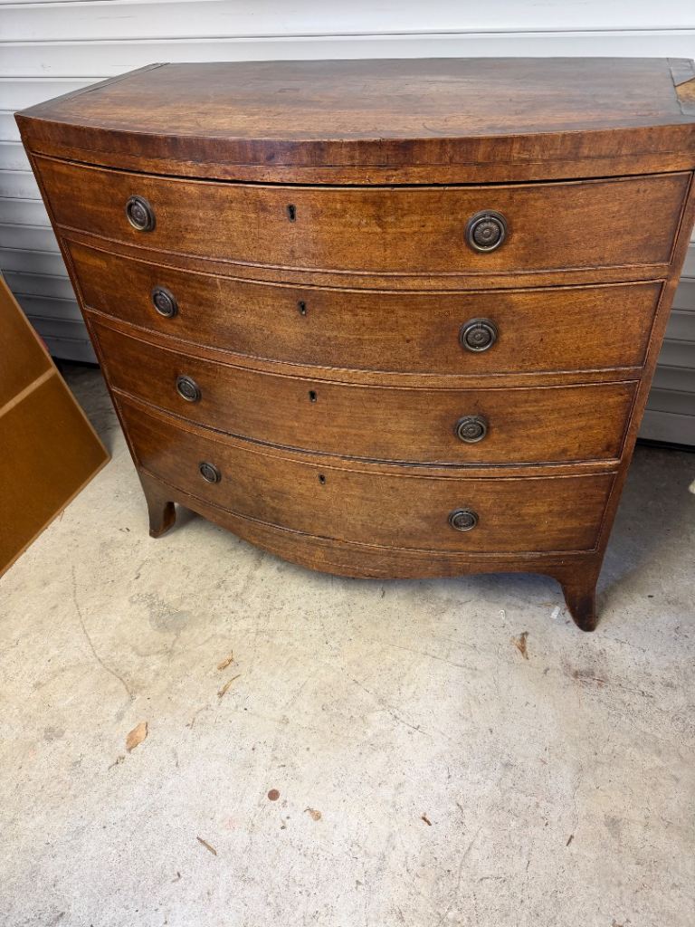 Good Georgian Antique Bow Front Cockbeaded Inlaid Mahogany Chest of Four Drawers